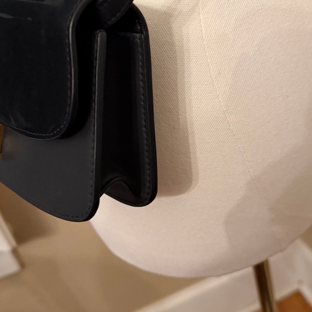 THE ROW sofia e/w crossbody bag black leather and suede - Picture 5 of 13